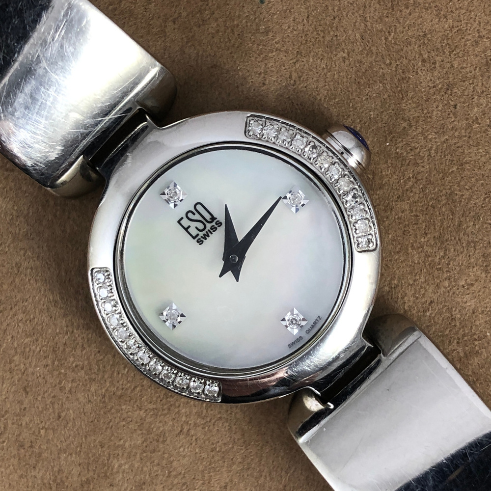 Vintage Ladies Movado ESQ Crystals Silver Tone MOP